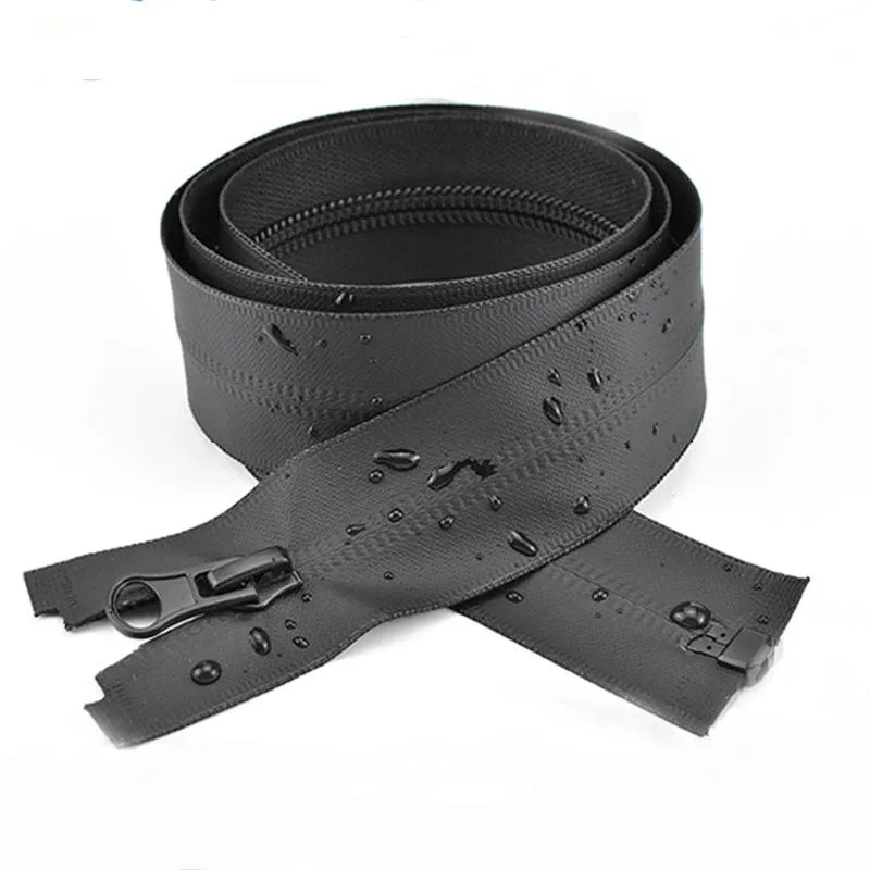 Atacado 65l impermeável dobrável portátil esporte saco de viagem ao ar livre durante a noite náilon grande capacidade fitness mochila